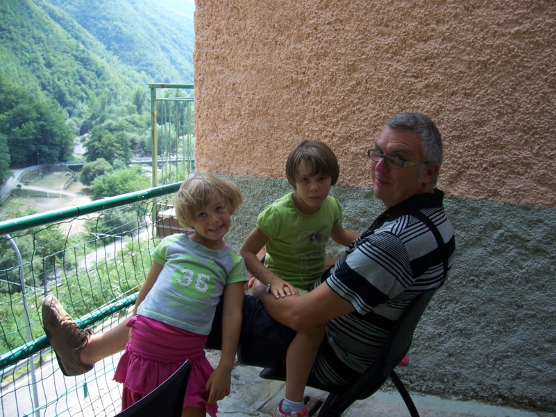  Image name: Estate236.jpg 
 width: 801 pixel 
 height: 602 pixel 
 Size: 487899 bytes 
 Click to enlarge 